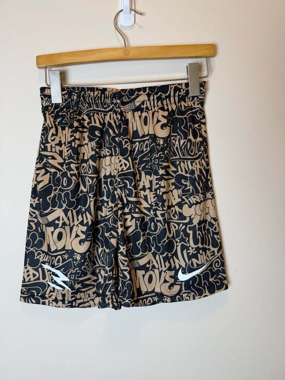 Nike Graffiti Print Athletic Shorts Size Large